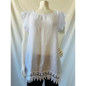 Linen lace-trimmed top